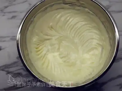 Make SpongeBob cake step 6