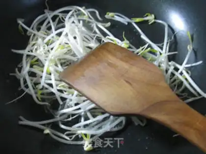Make Green bean sprouts step 1