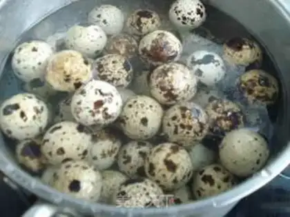 Make Quail eggs step 1