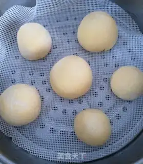 Make Pumpkin buns step 3