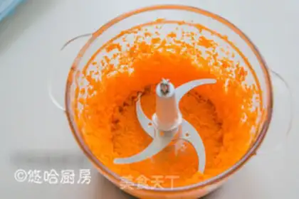 Make Milk curry chicken sausage step 1