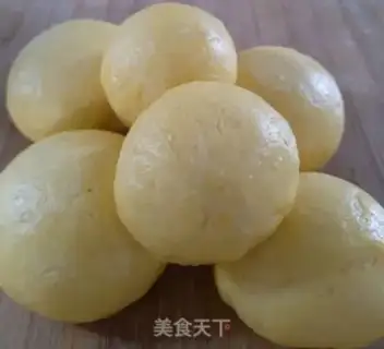 Make Pumpkin buns step 7