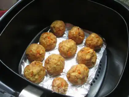 Make Carrot, tofuballs step 12