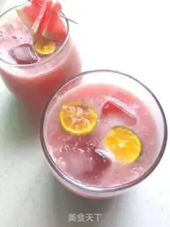 Make Old salt pomegranate juice step 2