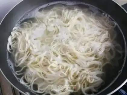 Make Onion noodles step 7