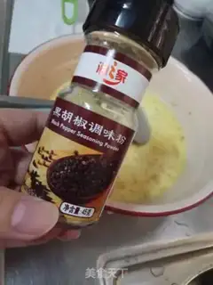 Make Shrimp eggs stand step 2