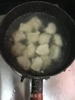 Make A meat dumpling step 9