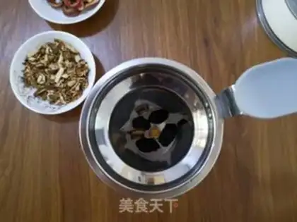 Make Homemade plum soup step 1