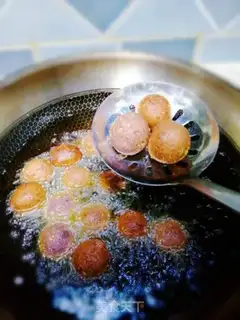 Make Fried potato balls step 8