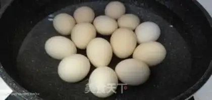 Make Cracked tea and eggs step 2