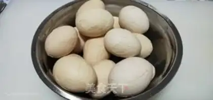 Make Cracked tea and eggs step 3