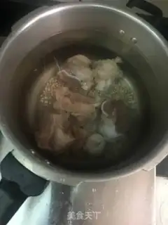 Make Pondmeal crotch bone soup step 3
