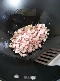 Make "Saffron bean bun." step 4