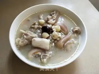 Make Piggy-hot-hot-hot-hot-hot plum soup step 5