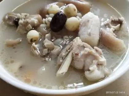 Make Piggy-hot-hot-hot-hot-hot plum soup step 6