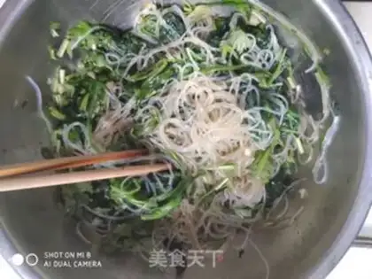Make A spinach mix fan step 5