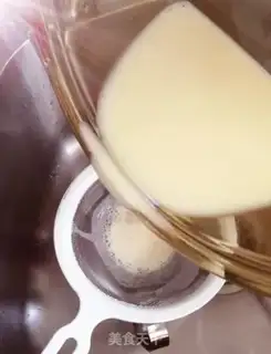 Make Egg pudding step 1