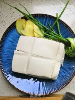 Make Fish tofu soup step 1