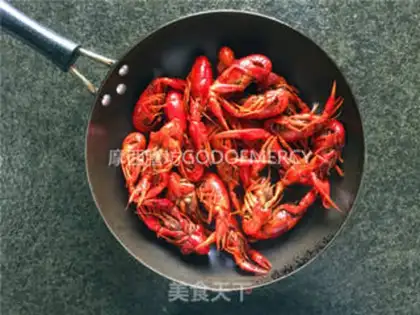 Make Spicy lobster step 0