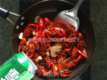 Make Spicy lobster step 3