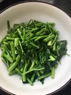 Make Garlic cabbage step 8