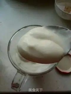 Make Pyramid honey yogurt shakes step 5