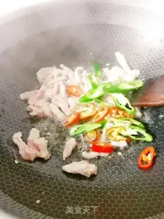 Make Crab mushrooms and fried meat step 6