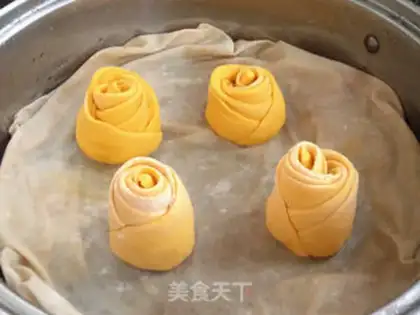 Make Pumpkin roses step 12