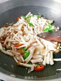 Make Crab mushrooms and fried meat step 9