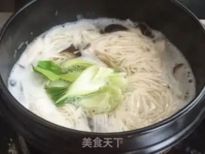 Make Stone pot noodles step 5