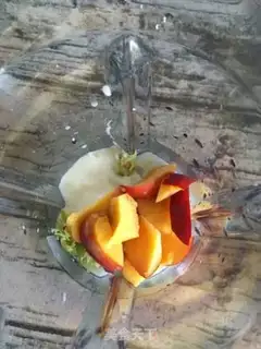 Make Rock and roll, peach shake step 5