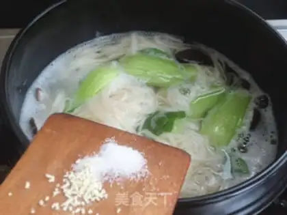 Make Stone pot noodles step 6
