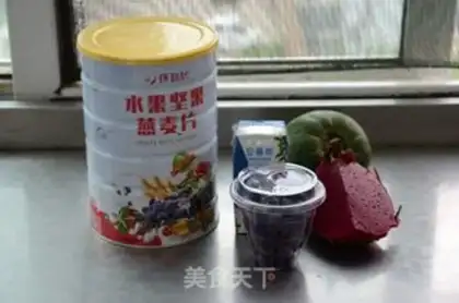 Make Oatmeal fruit yogurt cup step 0