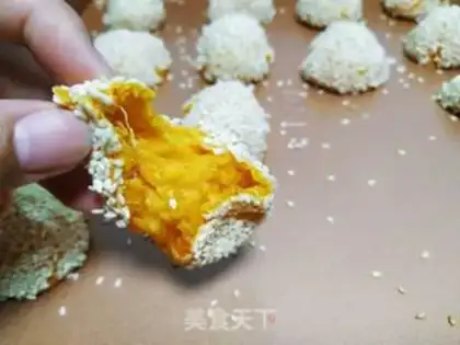 Make Baked sesame potato balls step 9