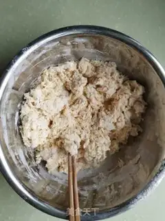 Make Oiled egg noodles step 2