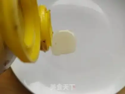 Make Oiled egg noodles step 7