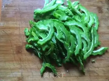 Make ♪ Ice-cold cucumber ♪ step 1