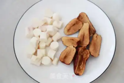 Make The red date mountain medicine cake step 1