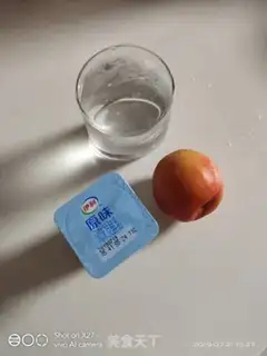 Make Sour cream peach juice step 0