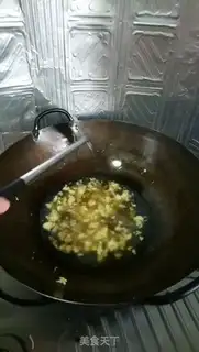 Make Fried shrimp noodles step 2