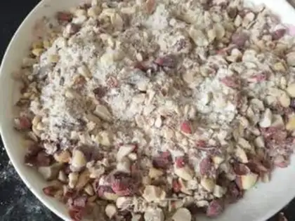 Make walnut peanuts step 2