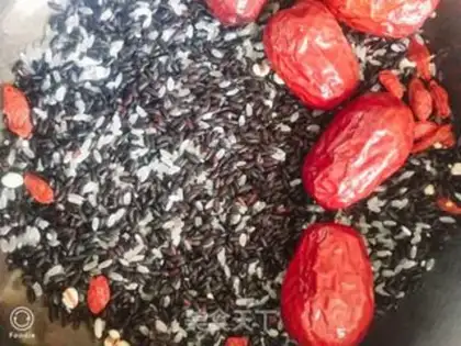 Make Red-treed black rice for porridge step 0