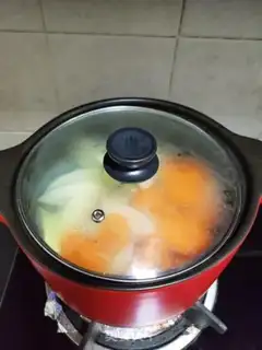 Make Skinny chicken feet with green papaya soup step 5