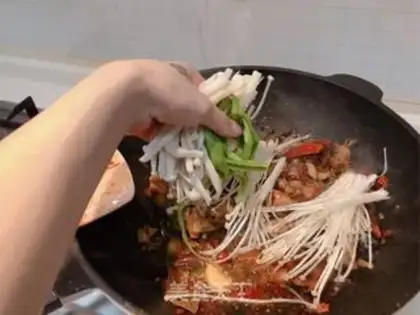 Make Spicy-dried ox frog step 12