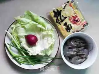 Make Shrimp noodles step 0