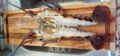 Make Garlic cheese lobster step 2