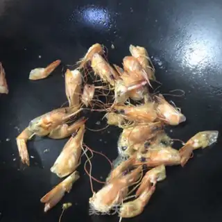 Make Shrimpballs and omelet soup step 7