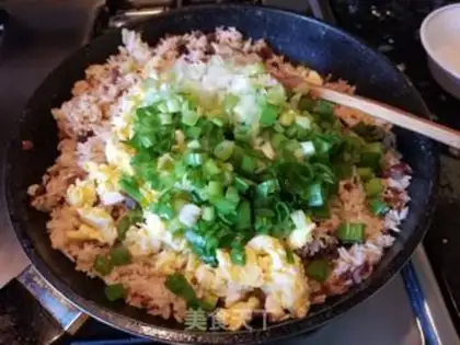 Make X-O SALAMI FRIED RICE step 7