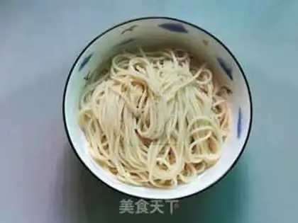 Make Meat and vegetable noodles step 5