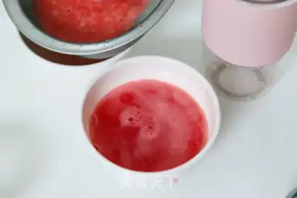 Make Italian watermelon cream step 1